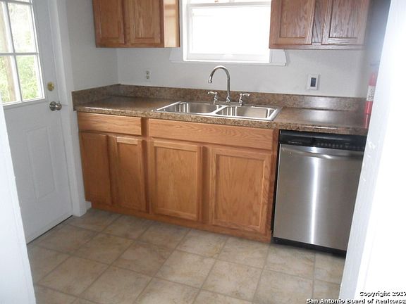 4th image of 510 Furr Dr APT 1