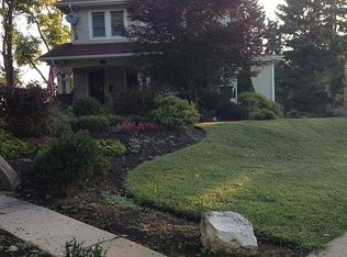 449 Parkview Dr, Pittsburgh, PA 15243