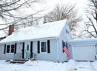 107 5th Ave SE, Roseau, MN 56751