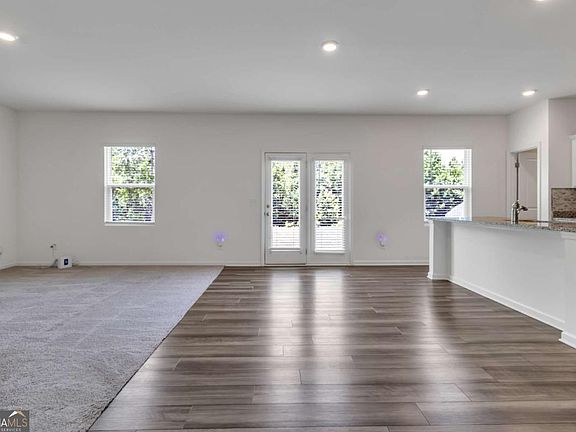 5th image of 110 Bantry Way