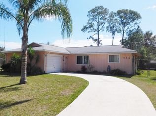 950 Hosbine St SE, Palm Bay, FL 32909