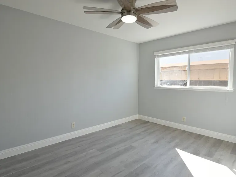 Hamilton Plaza Apartments — Photo 6