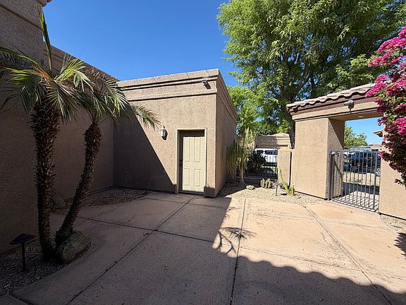5th image of 4553 W La Quinta Ln