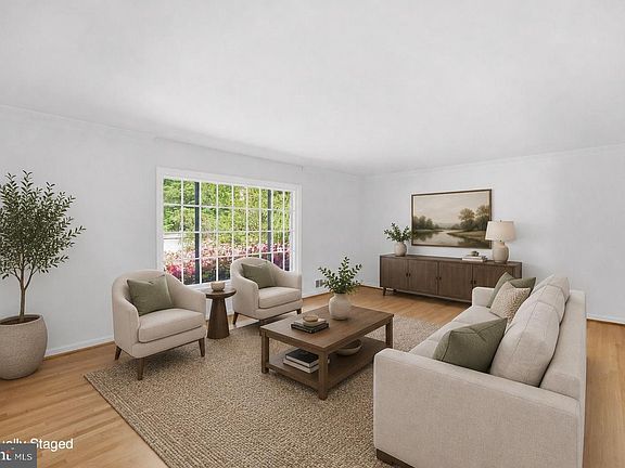 4th image of 7616 Carteret Rd
