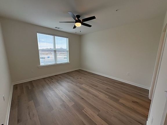 4th image of 865 Bolivar Dr #5302