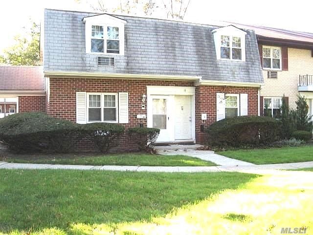 1st image of 11 Glen Hollow Dr #D19