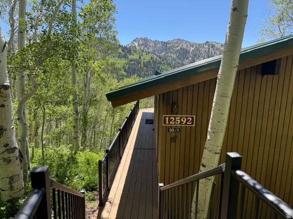 12592 E Lupine Ridge Rd, Salt Lake City, UT 84121
