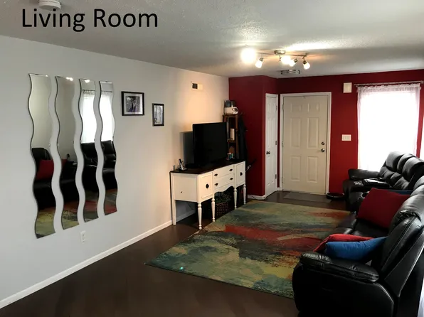 631 S Fridley Ct, Bloomington, IN 47403