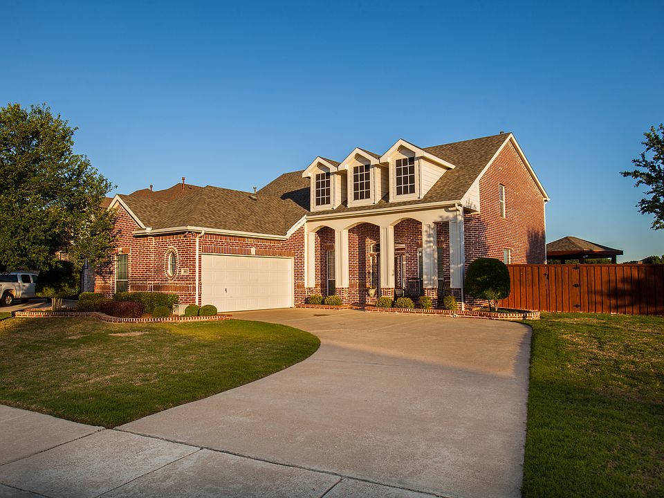 1st image of 4917 Golfside Dr