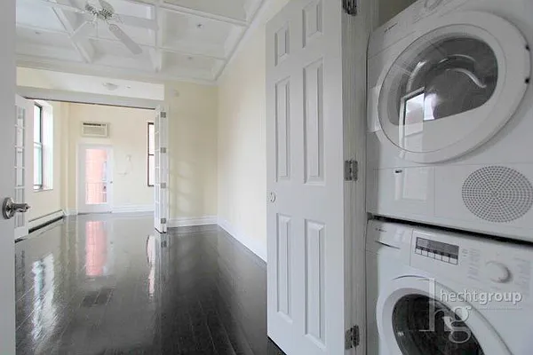 Rented by Hecht Group | media 32
