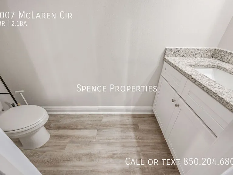 1007 McLaren Cir — Photo 15