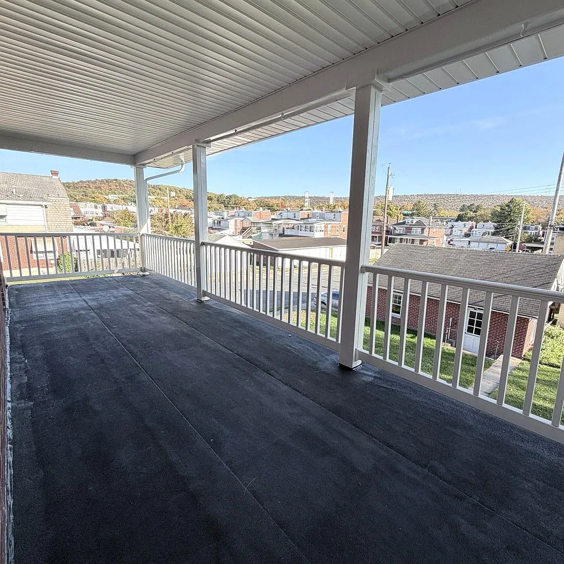 3 bed, 1.0 bath, 1626 sqft, $2,100 — Photo 4
