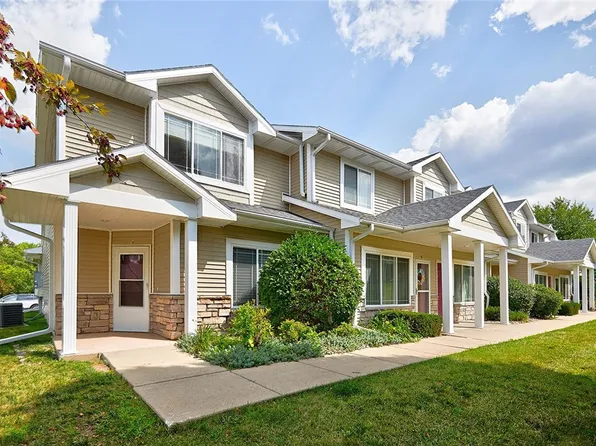 2240 Hart Ave APT 7, Des Moines, IA 50320