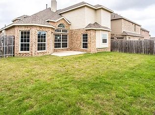 8329 Meadow Sweet Ln, Fort Worth, TX 76123