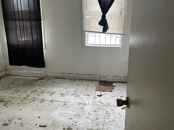 1010 N Warwick Ave, Baltimore, MD 21216