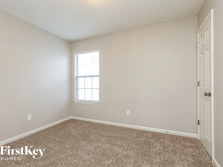 317 Cedar Park Cir — Photo 12