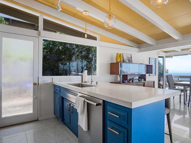 4144 Palos Verdes Dr S — Photo 12