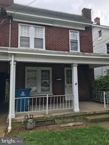 56 E Main St, Mountville, PA, 17554