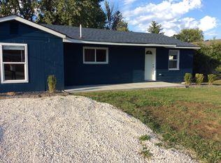 751 Washington St, Hawk Point, MO 63349