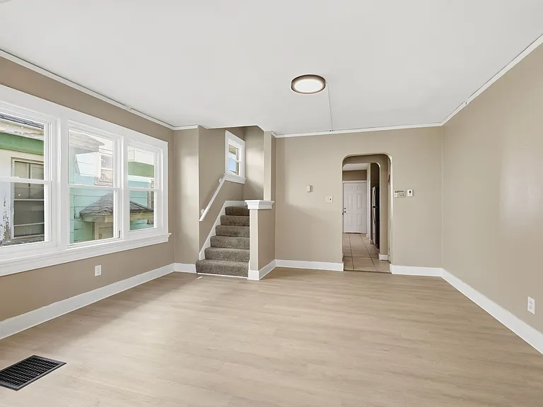 1119 Superior Ave #1119 — Photo 5