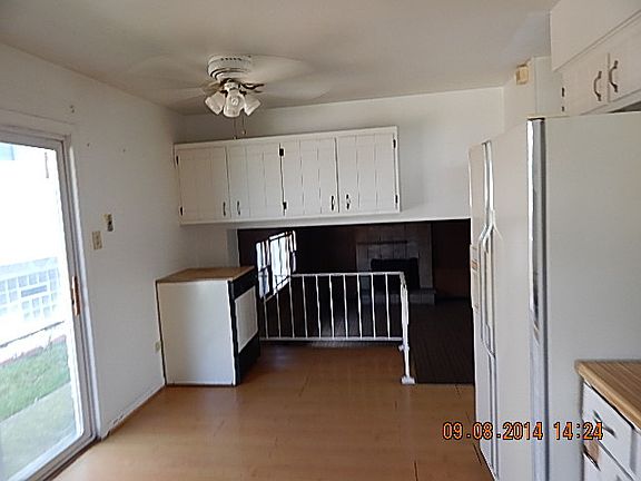 4th image of 57 E 161st Pl