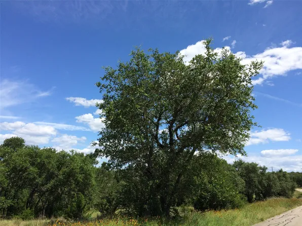 934 Beauchamp Rd, Henly, TX 78620