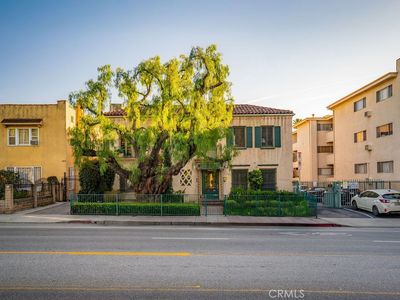 5424 Franklin Ave, Los Angeles, CA, 90027