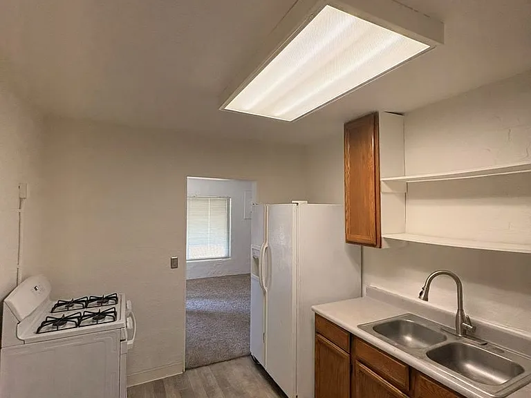 737 Morey Ave — Photo 5