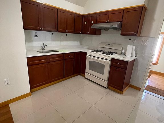 4th image of 1337 72nd St