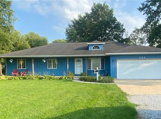 333 E Moultrie St, Bement, IL 61813