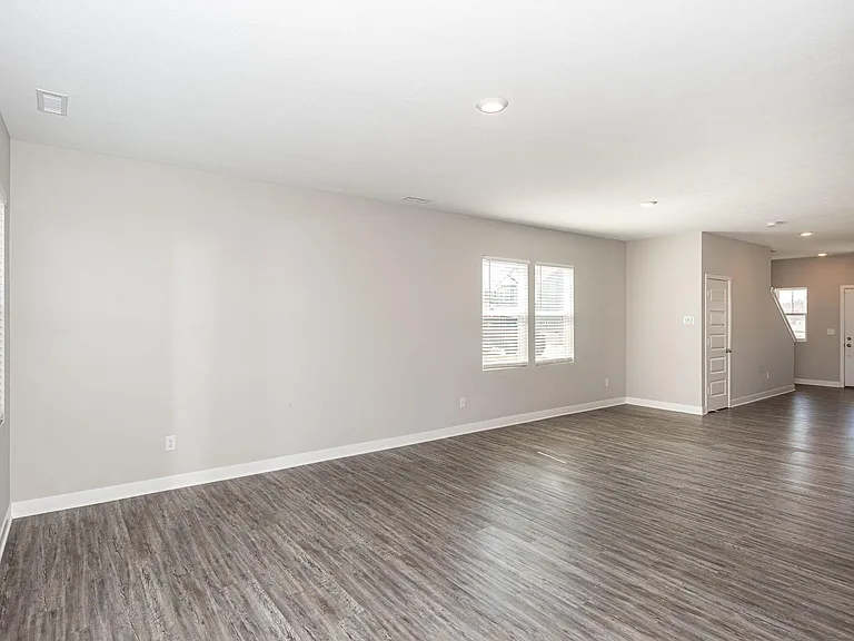 2519 Dixon Creek Dr — Photo 5