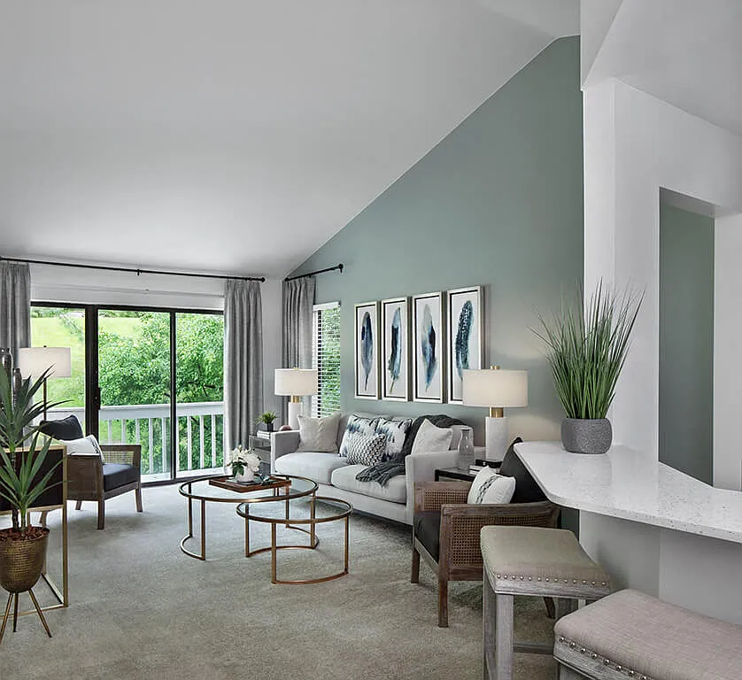 River Oaks Apartments of Rochester Hills — Photo 1