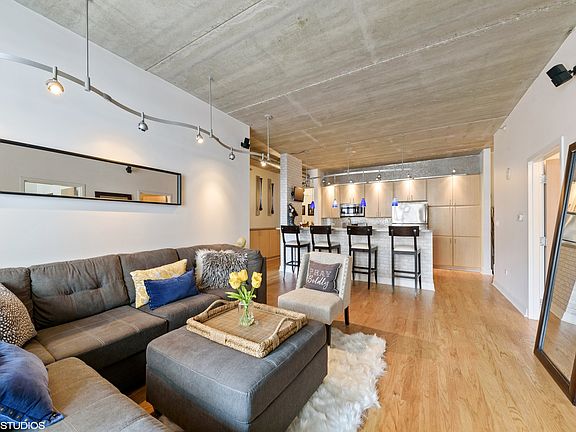 4th image of 1 S Highland Ave Unit 301