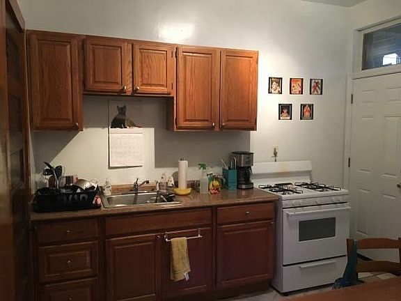 4th image of 3339 N Sheffield Ave #Two