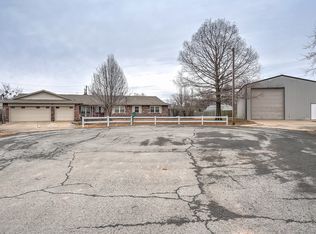 1204 SW 13th Ct, Wagoner, OK 74467