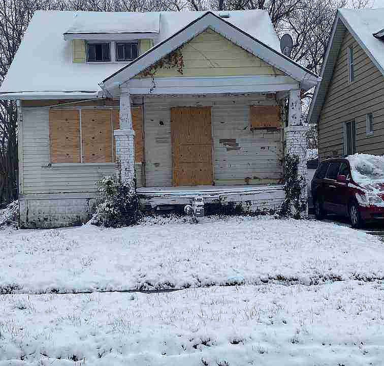 9961 Manor