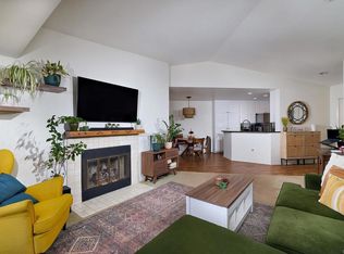 7027 Camino Degrazia Unit 210, San Diego, CA 92111
