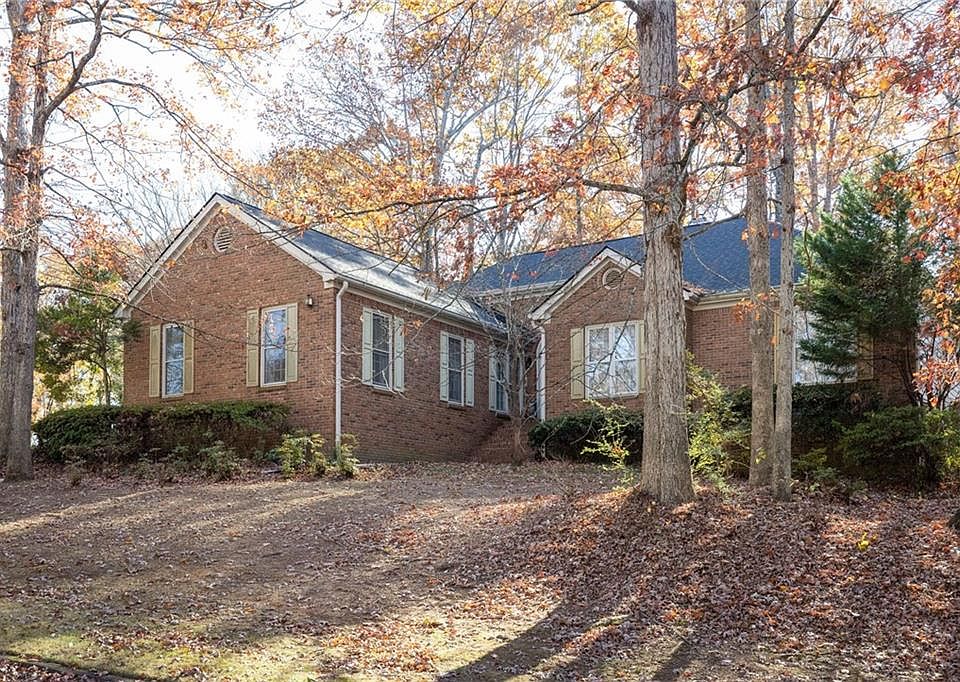 1st image of 2621 Tommie Grove Way