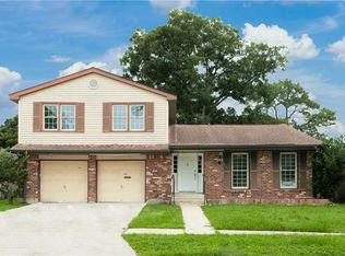 381 Westmeade Dr, Gretna, LA 70056