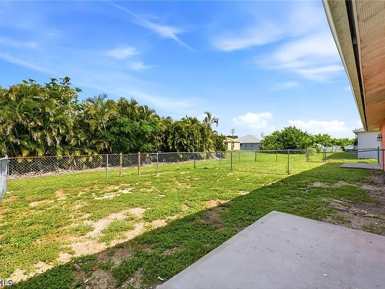 4346 Santa Barbara Blvd — Photo 28