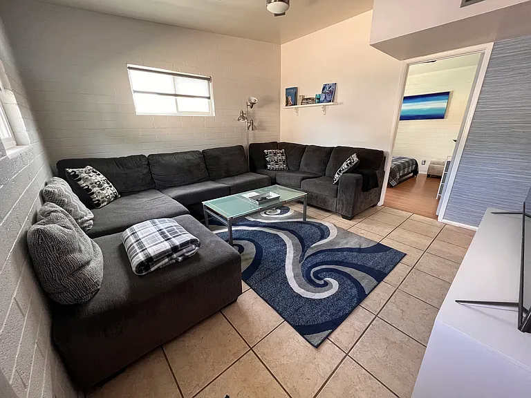 1031 N 78th Pl — Photo 14