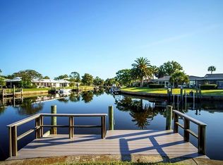 1260 N Seagull Pt, Crystal River, FL 34429