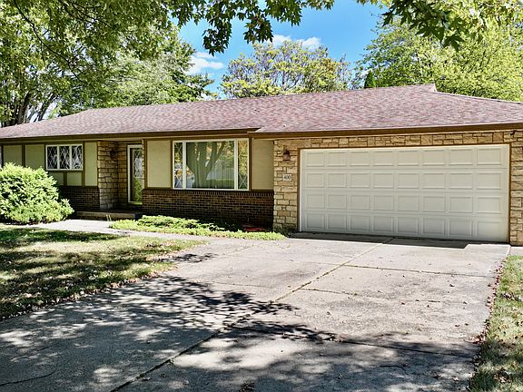 5th image of 400 Hickory Ln