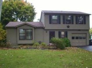 30 Halmore Dr, Rochester, NY 14609