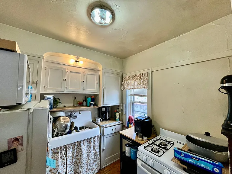 4468 N Oakland Ave — Photo 17