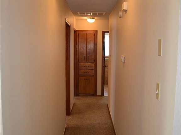 5th image of 51 W Pheasant Ln