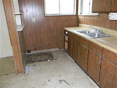 4th image of 1819 Denison Dr NW