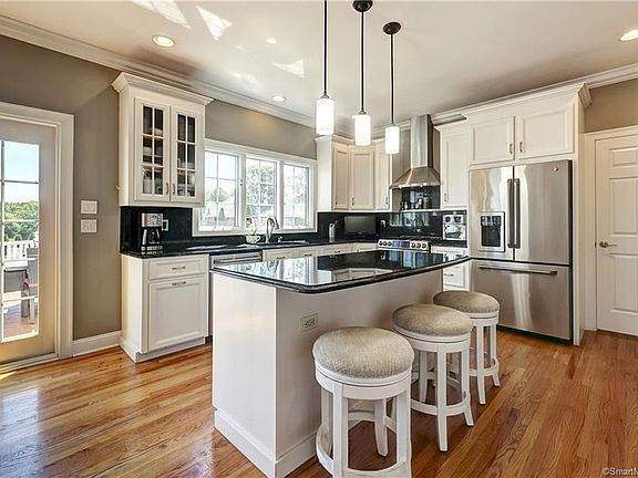 5th image of 68 Old Dairy Ln