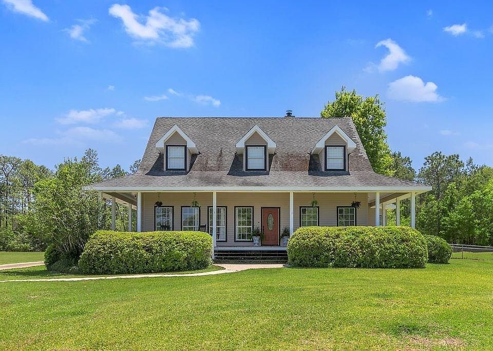 1st image of 2515 Carolyn Dr