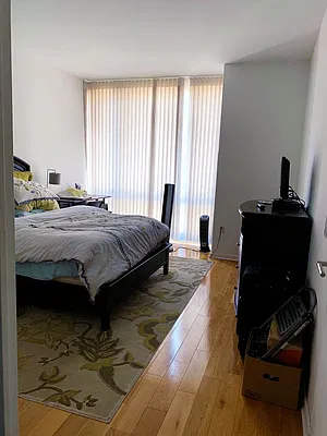 Rented by Manhattan Boutique Real Estate | media 53